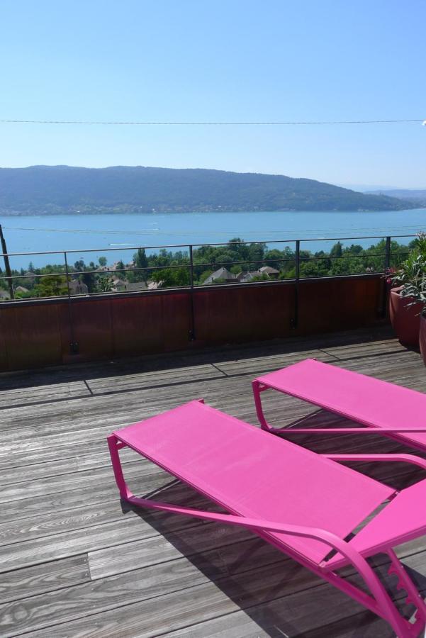 Le Clos Du Lac - Location De Chambres 维里尔·杜·拉克 外观 照片