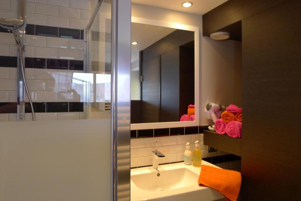 Le Clos Du Lac - Location De Chambres 维里尔·杜·拉克 客房 照片