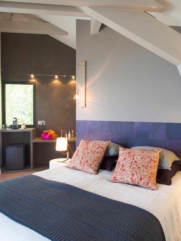 Le Clos Du Lac - Location De Chambres 维里尔·杜·拉克 外观 照片